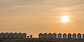 Frankreich, Somme, Cayeux sur Mer, die Strandhütten an der längsten Strandpromenade Europas