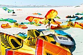 Marocco, Oued Ed-Dahab, Dakhla, view of a nautical spot of kite-surf in a desert