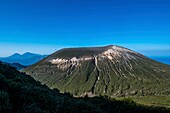 Italien, Sizilien, Äolische Inseln (UNESCO-Welterbe), Vulcano, Rückseite des zentralen Kraters