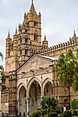 Italien, Sizilien, Palermo, römisch-katholische Kathedrale aus dem 12. Jh., geweiht Unserer Lieben Frau von der Himmelfahrt, arabisch-normannischer Stil