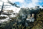 Italien, Sizilien, Erice, befestigte mittelalterliche Stadt oberhalb von Trapani, Torretta Pepoli