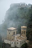 Italien, Sizilien, Erice, befestigte mittelalterliche Stadt oberhalb von Trapani, Torretta Pepoli