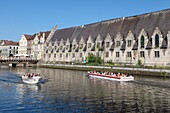 Belgien, Ostflandern, Gent, Fleischmarkt oder große Metzgerei (Groot Vleeshuis), überdachter mittelalterlicher Markt im gotischen Stil aus dem frühen 15.