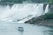 Canada, Ontario, Niagara Falls, boat tour in front of Niagara Falls