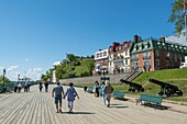 Kanada, Quebec, Quebec-Stadt, Esplanade des Chateau Frontenac mit Dufferin-Terrassen im Hintergrund