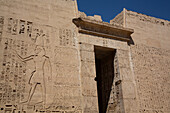 Entrance Gate to Second Courtyard, Second Pylon, Medinet Habu, Mortuary Temple of Ramesses III, 1187-56 BCE, Ancient Thebes, UNESCO World Heritage Site, Luxor, Egypt, North Africa, Africa