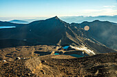 Sonnenaufgang über den Emerald Lakes, Blick vom roten Krater, Tongariro National Park, UNESCO Weltnaturerbe, Nordinsel, Neuseeland, Pazifik