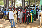 People arriving for the Ukusefya Pa Ng'wena Ceremony, Kasama, Zambia, Africa