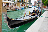 A solitary gondola moored along the Fondamenta Rezzonico, Venice, UNESCO World Heritage Site, Veneto, Italy, Europe