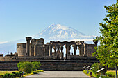 Overall view of the Zvarnots Cathedral ruins with Mount Ararat in the background, located near the city of Vagharshapat (Ejmiatsin), UNESCO World Heritage Site, suburbs of Yerevan, Armenia, Eurasia