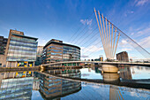 Media City Fußgängerbrücke, Media City UK, Salford, Greater Manchester, England, Vereinigtes Königreich, Europa