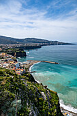 Blick über Sorrento, Bucht von Neapel, Kampanien, Italien, Europa