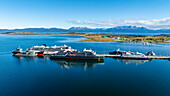 Luftaufnahme von Ushuaia, Beagle-Kanal, Feuerland, Argentinien, Südamerika