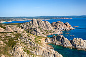 Drohnen-Luftaufnahme von Capo Testa und Mondtal Valle della Luna, Sardinien, Italien, Mittelmeer, Europa