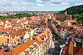 Kleinseite vom Glockenturm St. Nikolaus aus gesehen, UNESCO-Welterbe, Prag, Böhmen, Tschechische Republik (Tschechien), Europa