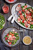 Asparagus and strawberry salad with chicken and mozzarella