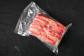 Vacuum-packed king crab meat
