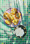 Puff pastry snails and cheese crisps