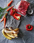 Raw ingredients: Roast beef, peppers, carrots, bananas