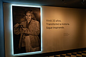 Porträt von Eva Peron im Eva-Peron-Museum in Buenos Aires, Argentinien