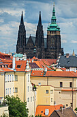 Blick auf die Prager Skyline und den Veitsdom vom Grande Classic Panorama aus