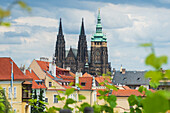 Blick auf die Prager Skyline und den Veitsdom vom Grande Classic Panorama aus