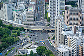 Stadtbild von Tokio. Panoramablick über die Stadt von der Beobachtungsetage des Tokyo Tower, Tokio, Japan