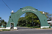 Der Eingang zum Hippodrom oder zur Pferderennbahn in San MIguel de Tucumán, Argentinien