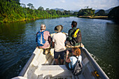 Bootstour zur Vogelbeobachtung mit Colombia Photo Expeditions auf dem Fluss Don Diego, Santa Marta, Kolumbien