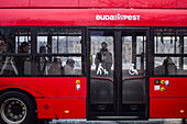 Öffentlicher Bus in Budapest