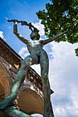 Socha Vitezství (Siegesstatue), Bronzestatue, Sommerpalast der Königin Anne, Prag,