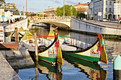 Canals and typical gondolas called moliceiros, Aveiro, Centro, Portugal, Europe