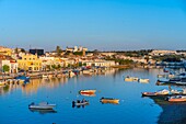 View over the Gilao river, from the Descobrimentos bridge, Tavira, Algarve, Portugal, Europe