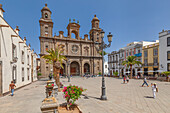 Santa Ana Cathedral at Plaza Santa Ana, Vegueta, UNESCO World Heritage Site, Las Palmas de Gran Canaria, Gran Canaria, Canary Islands, Spain, Atlantic, Europe