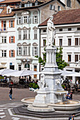 Piazza Walther, Bolzano, Sudtirol, Italy, Europe