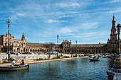 Detail of the Plaza de Espana, an architectural ensemble and largest building of the Ibero-American Exposition of 1929, Maria Luisa Park, Seville, Andalusia, Spain, Europe