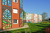 Fresques de Bel-Air (Wandmalereien), 4000 Quadratmeter von Sozialwohnungen im Trompe-l'oeil-Stil, entworfen von CiteCreation, Chartres, Departement Eure-et-Loir, Region Centre-Val de Loire, Frankreich, Europa