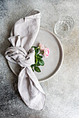 Elegant table with a minimalist design with two roses