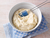 Spray shortcrust pastry