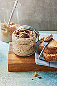 Vegan aubergine and kidney bean spread