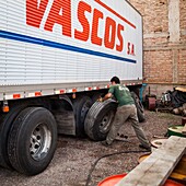 Argentina, Mendoza, Vicente Lezea, Basque immigrant to create a transport company that crosses the Andean cordillera to transport bananas from Chile