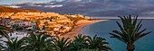 Spanien, Kanarische Inseln, Insel Fuerteventura, Morro Jable, Strand von Playa de la Cebada, Sonnenuntergang