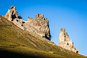 Frankreich, Alpes-Maritimes, Nationalpark Mercantour, die zerklüfteten Reliefs der Aiguilles de Tortisse (2672m)