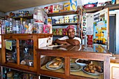 Mauritius, Insel Rodrigues, Weiler Graviers, Lebensmittelgeschäft-Restaurant