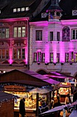 Frankreich, Haut Rhin, Mulhouse, Place de la Reunion, Gebäude, Beleuchtungen, Weihnachtsmarkt