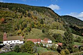 Frankreich, Vogesen, Le Valtin, Dorf in der Haute Vallee de la Meurthe, Kirche, Häuser