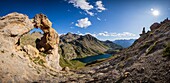 Frankreich, Alpes-Maritimes, Nationalpark Mercantour, der Tortisse-Bogen (2550 m), der Rosenkranz der Venser Seen und der große Superior-See (2325 m)