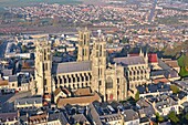 Frankreich, Aisne, Laon, die Kathedrale Notre Dame (Luftaufnahme)