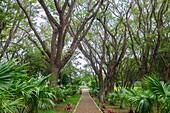 Mauritius, Insel Rodrigues, L'Union, Gedenkstätte mit einer Rekonstruktion des Sklavenfriedhofs, einem Denkmal zum Gedenken an das Ende der Sklaverei und dem Grab von Philibert Marragon und seiner Frau, den ersten Siedlern auf der Insel