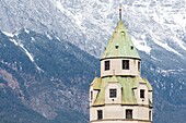 Österreich, Region Tirol, Hall-Wattens, Münzturm und Altstadt von Hall